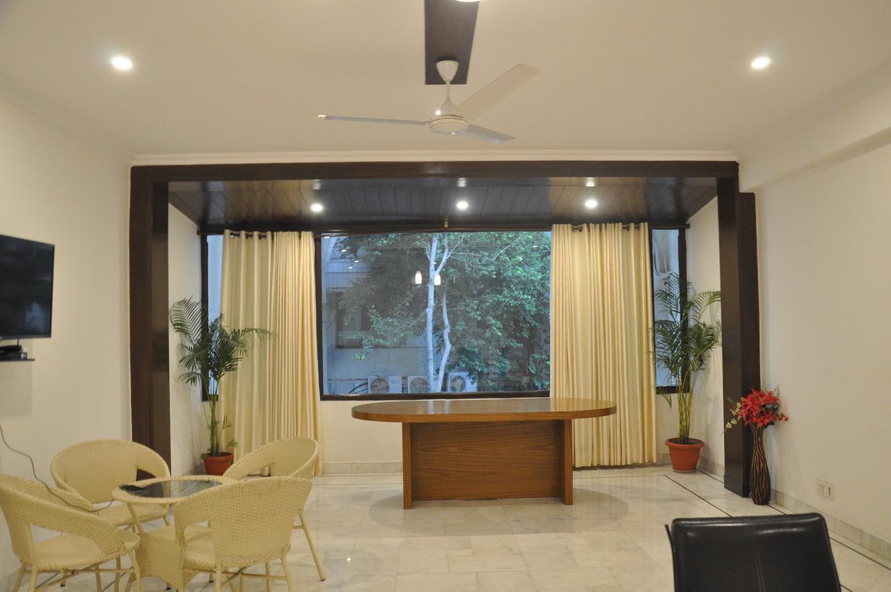 Fabhotel Namaste Bnb & Service Apartments Vasant Vihar New Delhi Ngoại thất bức ảnh